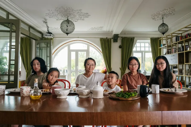 Six O'Clock and Everyone Was There: The Quiet Disappearance of the American Family Dinner